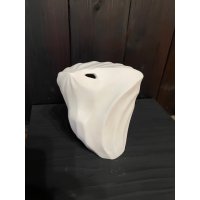 白磁「耳をすませば・・・」