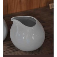 白磁(注器)